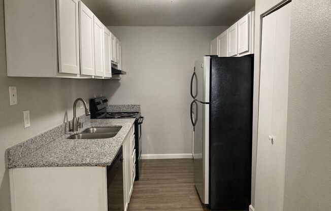 3 beds, 2 baths, 643 sqft, $2,450, Unit A105