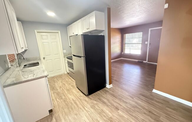 MALIBU GROVES - 3 Bed 2 Bath