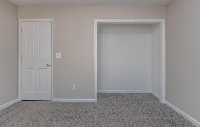 3 beds, 1 bath, $1,595