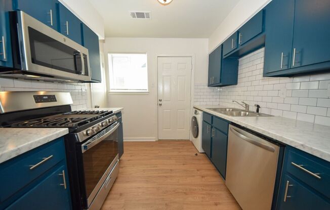 2 beds, 1 bath, $1,145