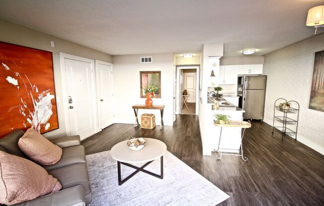 2 beds, 1 bath, 803 sqft, $1,395, Unit 4912-03