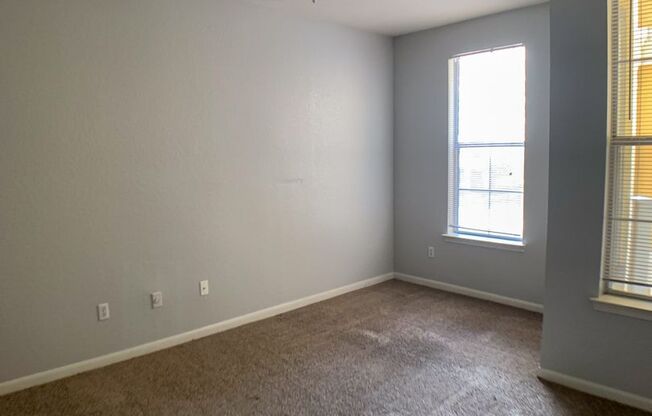 2 beds, 2 baths, $1,850, Unit Unit 224