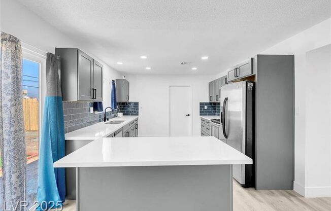 Gorgeous single-story home ready for move-in!