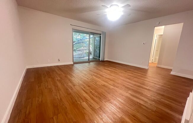 2 beds, 1 bath, 896 sqft, $1,750, Unit WIL-342