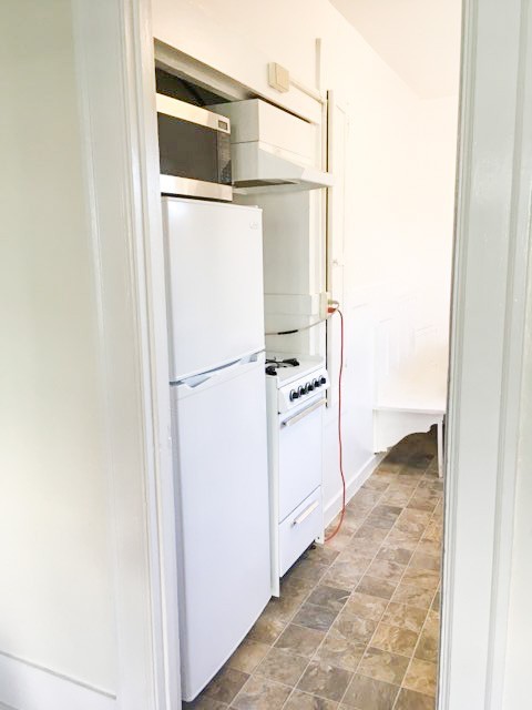 Studio, 1 bath, 455 sqft, $1,395, Unit 1519-302