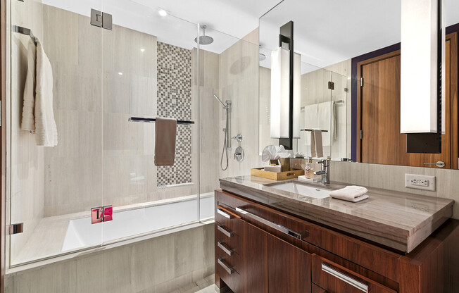 1 bed, 1.5 baths, 775 sqft, $6,500, Unit 34G