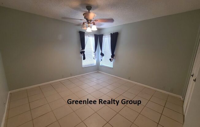 3 beds, 2 baths, $2,300