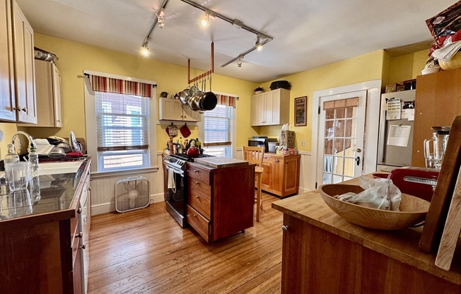 88 YORKTOWN ST