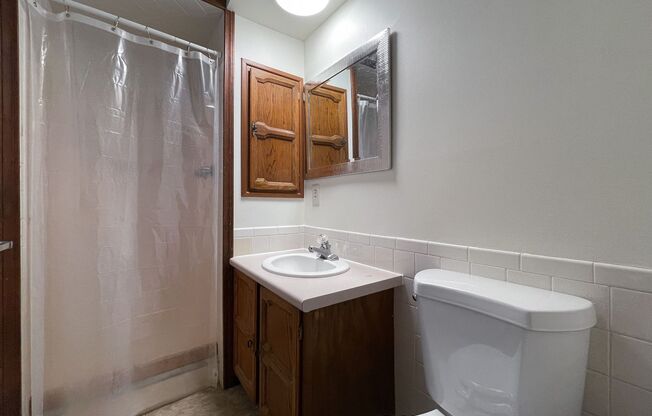 3 beds, 2 baths, $1,695