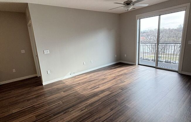 2 beds, 2 baths, 1,210 sqft, $2,000, Unit 320