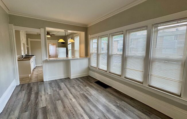 324 Prospect NE