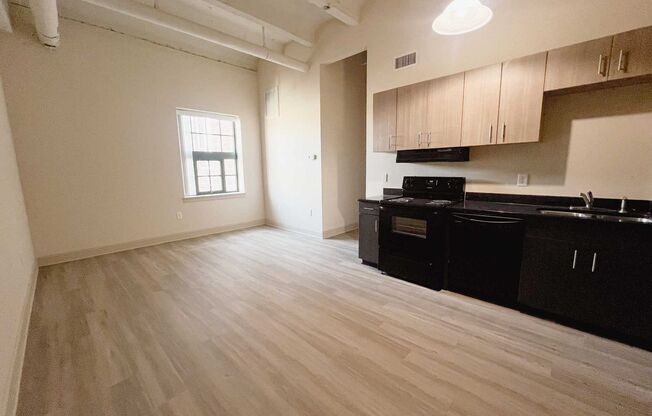 2 beds, 2 baths, 819 sqft, $1,500, Unit 310