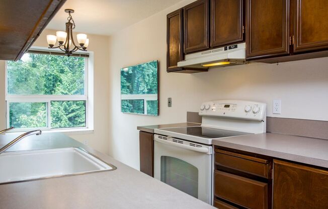 1 bed, 1 bath, 658 sqft, $1,699, Unit 1-108