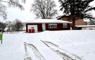 Charming 3-Bedroom 1-Bath Home for Rent NOW!