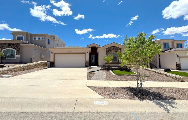 West El Paso 4 bed refrig A/C Home in Enchanted Ridge!