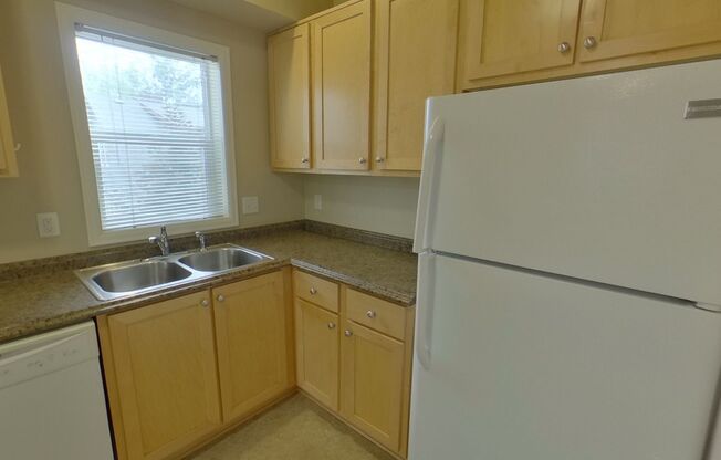 2 beds, 1.5 baths, $1,650, Unit 3