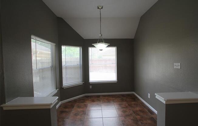 3438 BROOKWOOD DR