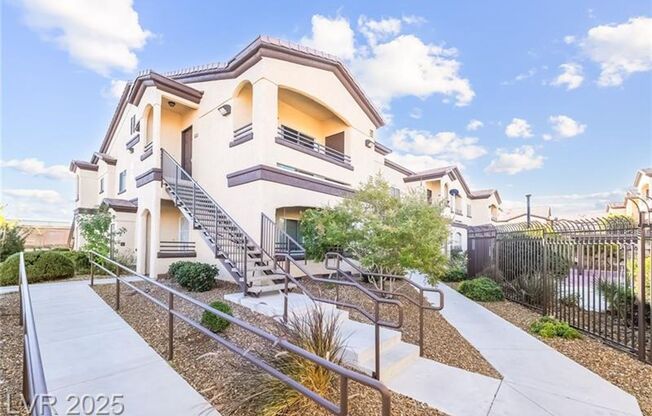 2 beds, 2 baths, $1,550, Unit #12270