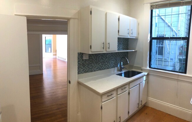 1 bed, 1 bath, 800 sqft, $2,450, Unit 4