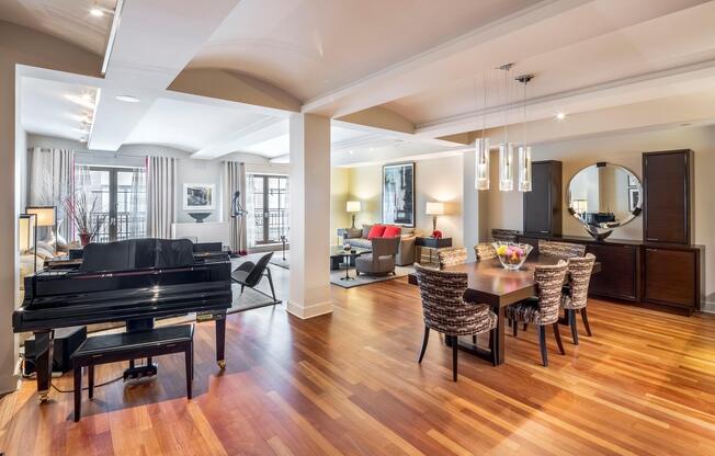 43 W 64 ST