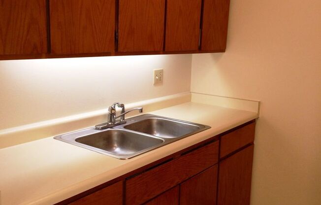 2 beds, 1.5 baths, 950 sqft, $1,174, Unit 248