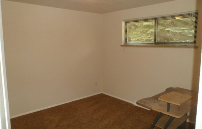 2 beds, 1 bath, $1,650