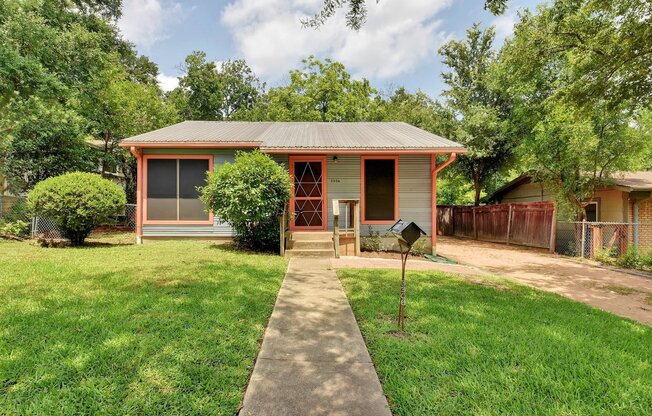 Cherrywood House - Available for August!