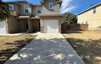 Cute townhome in the Selma/Live Oak