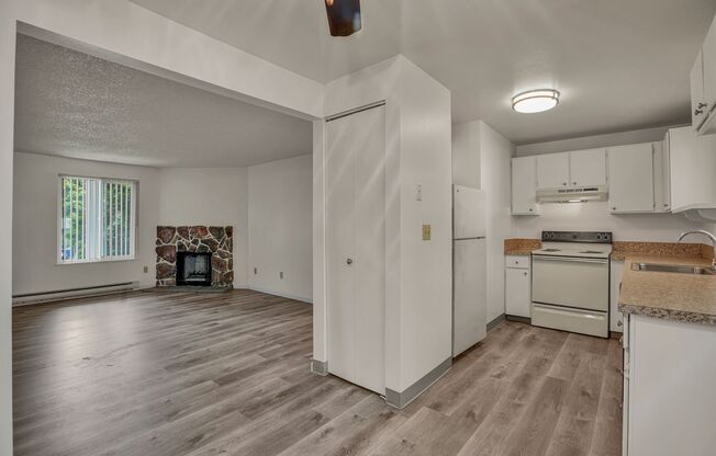 Jamestowne Plaza Apartments