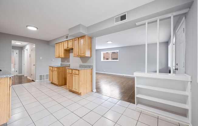 2 beds, 1 bath, $1,145, Unit 7870-2S