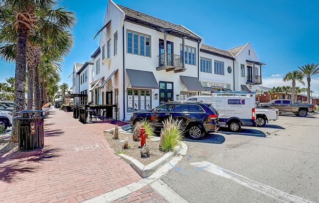 Minutes to Beaches Town Center