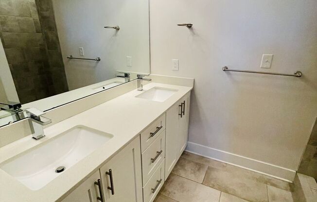 935 McAlway Rd Unit 203
