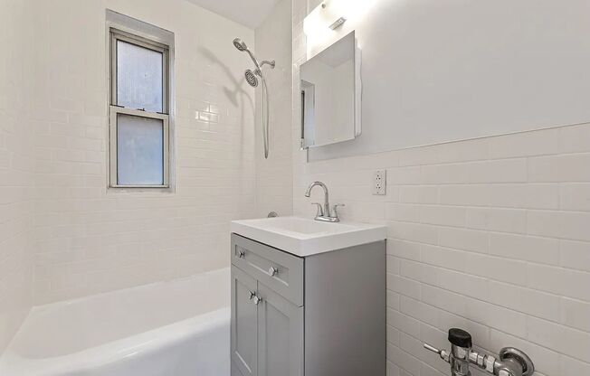 1 bed, 1 bath, $1,700, Unit UNIT D54