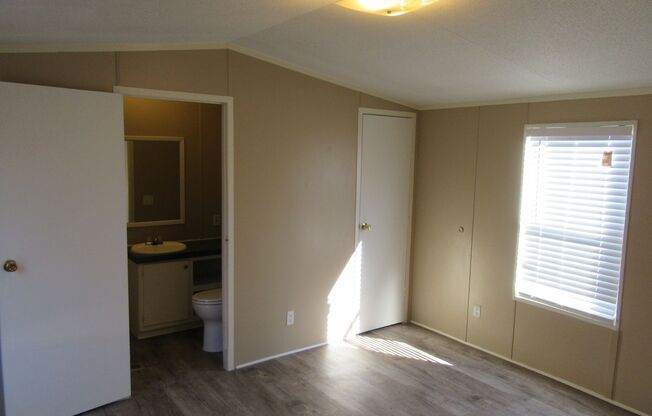 2 beds, 2 baths, $1,095