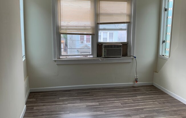 156 BCH ST