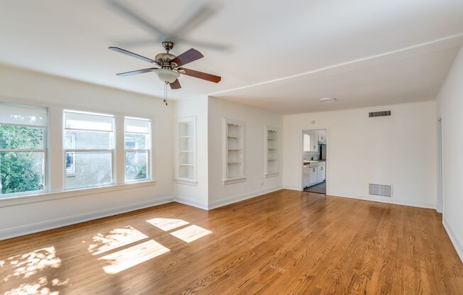 Charming 2-Bedroom Duplex in Mahncke Park