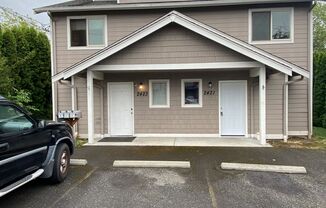 Tri-level Townhome - 3 Bedroom, 2.5 Bath