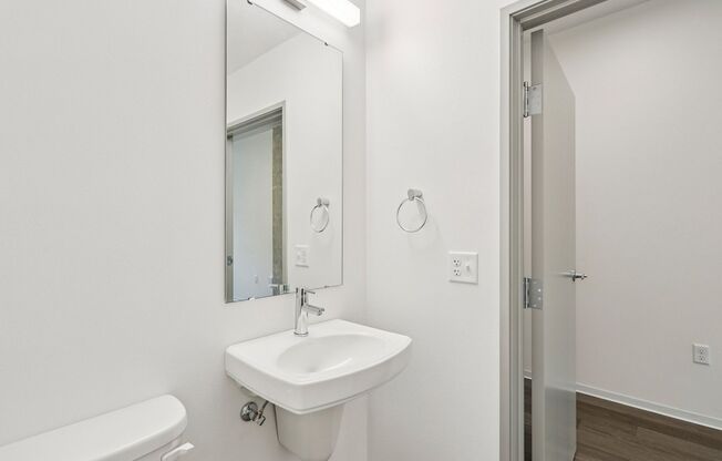 1 bed, 1.5 baths, 610 sqft, $2,450, Unit 105