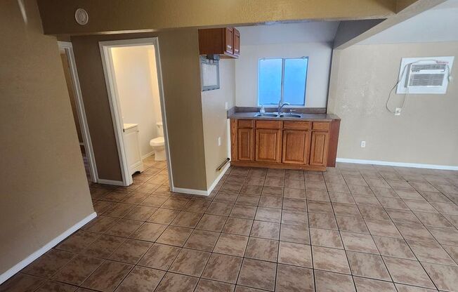 2 beds, 1 bath, $1,550