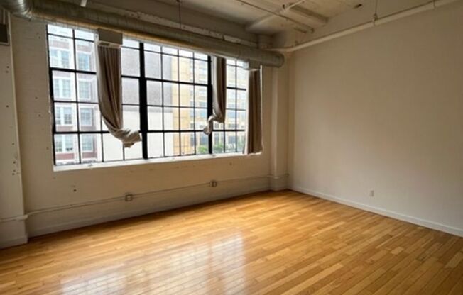 2 beds, 1 bath, 850 sqft, $1,850, Unit 307