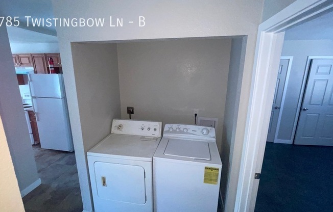 2785 TWISTINGBOW LN