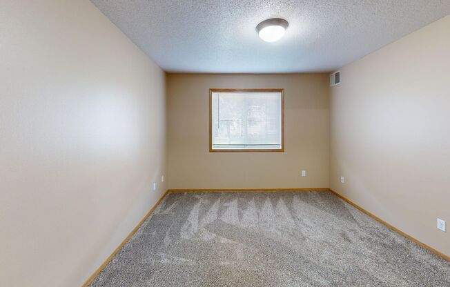 2 beds, 1 bath, 1,067 sqft, $1,195, Unit 3101-221