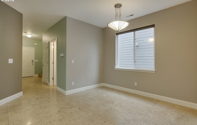 Charming Sherwood End Unit Available NOW Small Pets Negotiable 1 Car Attached Garage & Upstairs Laundry