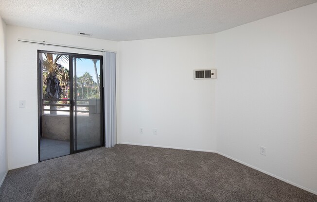 Villa Temecula Apartments