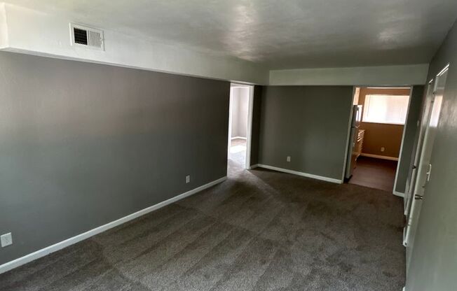 2 beds, 1 bath, 750 sqft, $1,095, Unit B10 1007 07