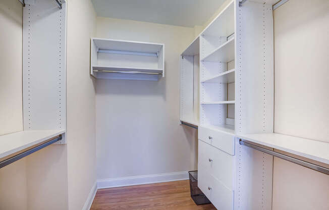 1 bed, 1 bath, 812 sqft, $3,475