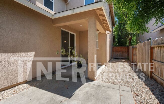 2567 AMELIA EARHART AVE