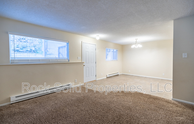 714 RANGE BLVD 4