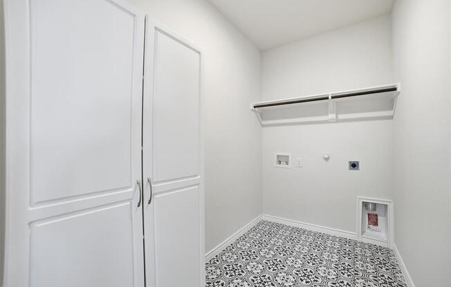 8348 GEORGE BROWN DR