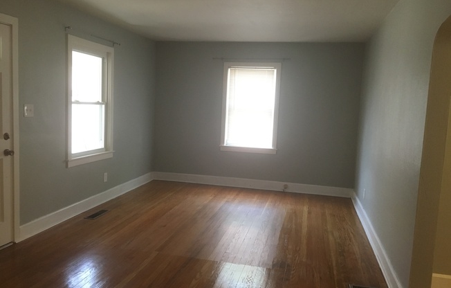 3 beds, 2 baths, $1,375